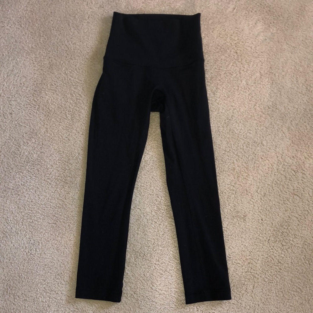 LULULEMON Black cropped leggings